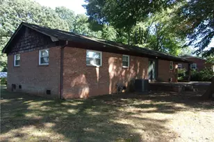 3439 Hillside Dr, High Point, NC 27265 - Photo 31