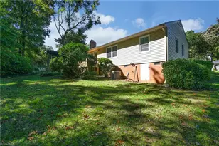 3809 Parkwood Dr, Greensboro, NC 27403 - Photo 31