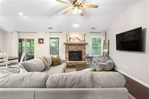 1028 Longleaf Pine Pl, Mebane, NC 27302 - Photo 7