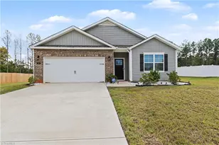 155 Crestview Ln, Lexington, NC 27295 - Photo 1