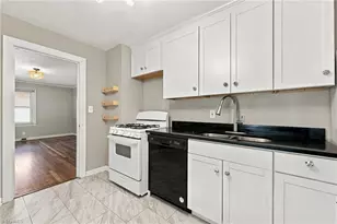 911 Portland St, Greensboro, NC 27403 - Photo 23