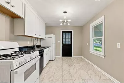 911 Portland Street, Greensboro, NC 27401 - Photo 11