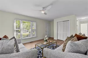 815 Tipperary Dr, Greensboro, NC 27406 - Photo 11
