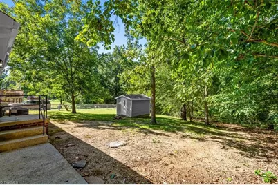 815 Tipperary Drive, Greensboro, NC 27406 - Photo 7
