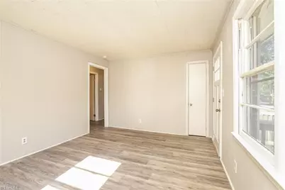 1006 E Devonshire Street, Winston-Salem, NC 27107 - Photo 3
