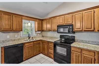 1703 Foxhall Lane, Greensboro, NC 27410 - Photo 19