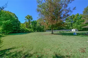 1703 River Knoll Ct, Greensboro, NC 27409 - Photo 45