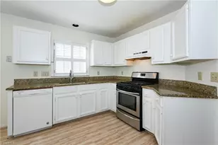 5 Irving Park Ln, Greensboro, NC 27455 - Photo 9