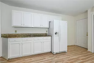 5 Irving Park Ln, Greensboro, NC 27455 - Photo 11
