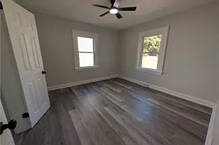 207 Springfield Rd, High Point, NC 27263 - Photo 15