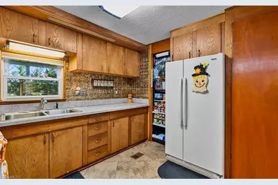 5312 Arborlinda Drive, Greensboro, NC 27405 - Photo 11