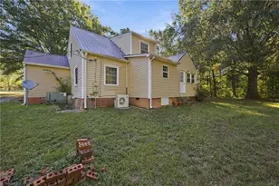 636 Stoney Creek Church Rd, Burlington, NC 27217 - Photo 37