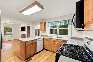636 Stoney Creek Church Rd, Burlington, NC 27217 - Photo 3