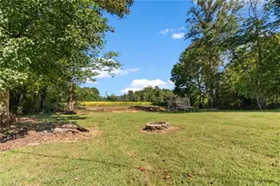 2084 Thurmond Rd, Thurmond, NC 28683 - Photo 15