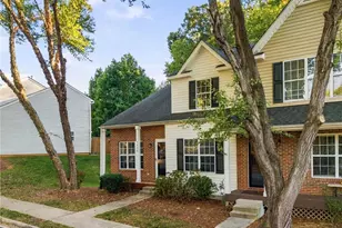 3737 Winborne Ln, Greensboro, NC 27410 - Photo 3