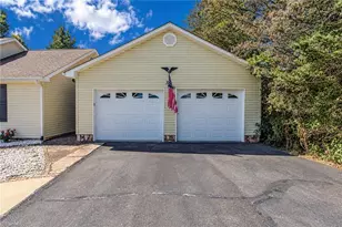 385 W R Gillespie Rd, Dobson, NC 27101 - Photo 3