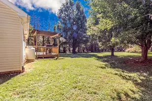 385 W R Gillespie Rd, Dobson, NC 27101 - Photo 9
