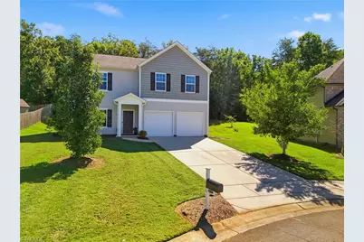 1017 Scotch Pine Way, Mebane, NC 27302 - Photo 1