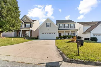 765 Spinning Wheel Point, High Point, NC 27265 - Photo 3