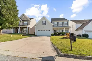 765 Spinning Wheel Point, High Point, NC 27265 - Photo 3