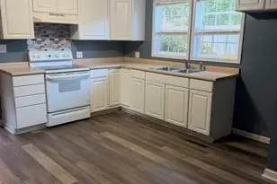 140 Albertson Rd, Thomasville, NC 27360 - Photo 9