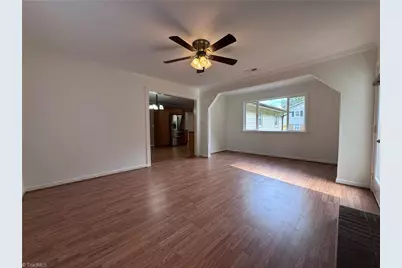 305 Kingston Drive, King, NC 27021 - Photo 7