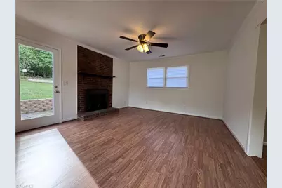 305 Kingston Drive, King, NC 27021 - Photo 5