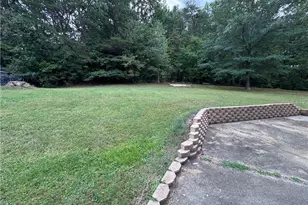 305 Kingston Dr, King, NC 27021 - Photo 29
