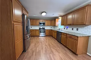 305 Kingston Dr, King, NC 27021 - Photo 11
