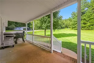 238A Pilgrim Ridge Rd, Wilkesboro, NC 28697 - Photo 37