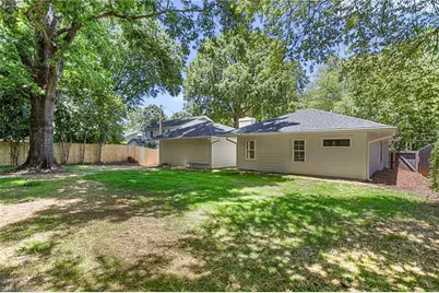 1109 Buckingham Road, Greensboro, NC 27408 - Photo 41