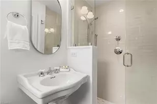 1109 Buckingham Rd, Greensboro, NC 27408 - Photo 27