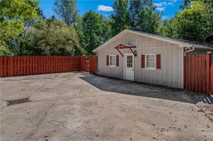 4039 Bethania Station Rd, Winston-Salem, NC 27106 - Photo 3