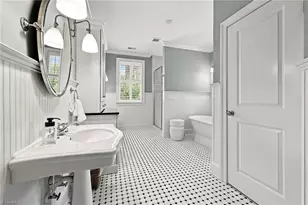 2006 Dalton Rd, Greensboro, NC 27408 - Photo 25