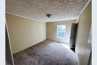 1134 24th Street NE, Winston-Salem, NC 27105 - Photo 3