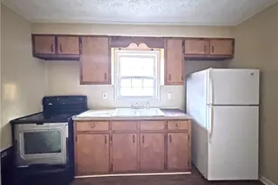 1134 24th St NE, Winston-Salem, NC 27105 - Photo 9