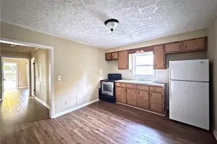 1134 24th St NE, Winston-Salem, NC 27105 - Photo 5
