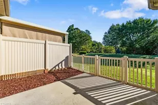 3612 Sainsbury Ln, Greensboro, NC 27409 - Photo 19