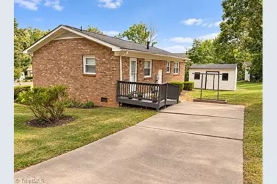 3980 Burnham Circle, Winston-Salem, NC 27105 - Photo 3