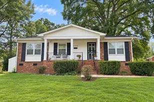 3980 Burnham Cir, Winston-Salem, NC 27105 - Photo 5