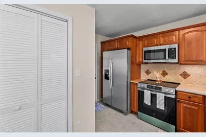 15 Gatehouse Lane, Greensboro, NC 27407 - Photo 9