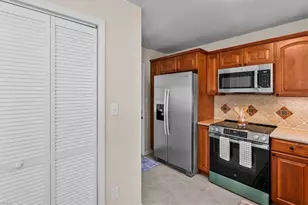 15 Gatehouse Ln, Greensboro, NC 27407 - Photo 9