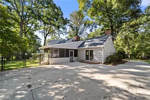 719 Quarterstaff Rd, Winston-Salem, NC 27104 - Photo 37