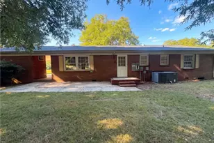 1715 Old Hollow Rd, Walkertown, NC 27051 - Photo 5