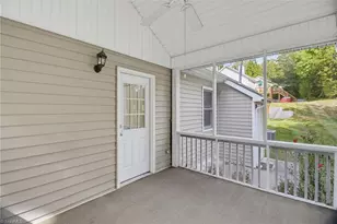 956 Heatherstone Dr, Winston-Salem, NC 27104 - Photo 23
