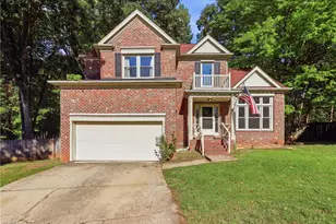 5 Whispering Ct, Greensboro, NC 27407 - Photo 1