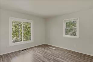4403 Kingsland Dr, Greensboro, NC 27455 - Photo 19