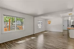 4403 Kingsland Dr, Greensboro, NC 27455 - Photo 7