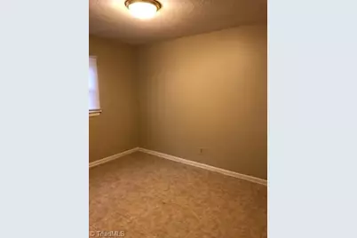 3915 Overland Heights #C, Greensboro, NC 27407 - Photo 23