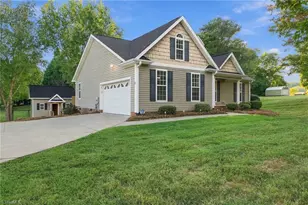 8639 Circle Dr, Rural Hall, NC 27045 - Photo 35
